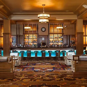 Hotel Arctic Club